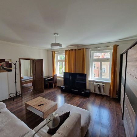 Apartman 63M2 S Balkonem V Lazenskem Centru Karlovy Vary Exterior foto