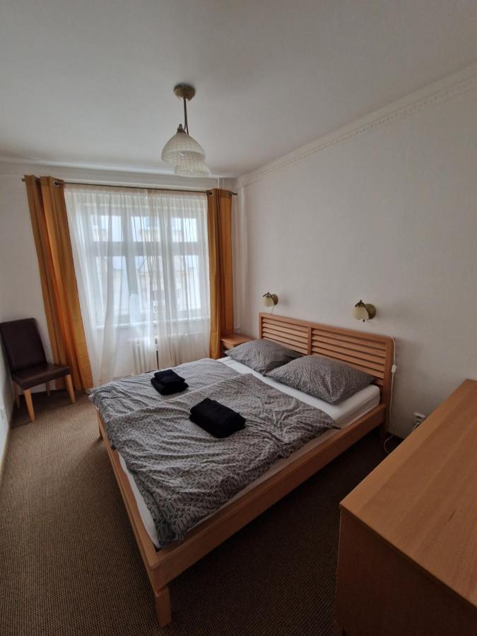 Apartman 63M2 S Balkonem V Lazenskem Centru Karlovy Vary Exterior foto